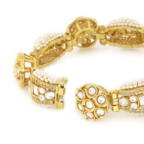 Kundan bracelet